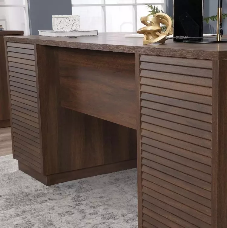 Desk with deals locking file drawer